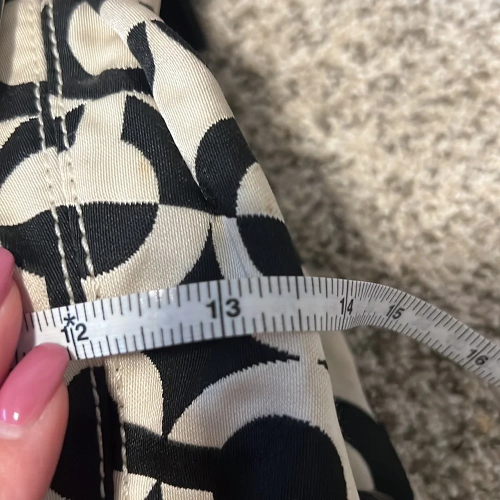 Coach Maggie Shoulder Bag - Picture 9 of 9